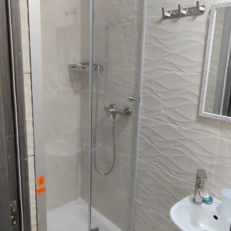 рута хелз بيت خشبي